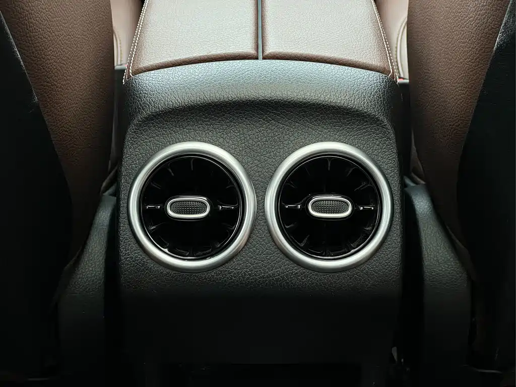 Mercedes-Benz GLB 2022 — фото 18