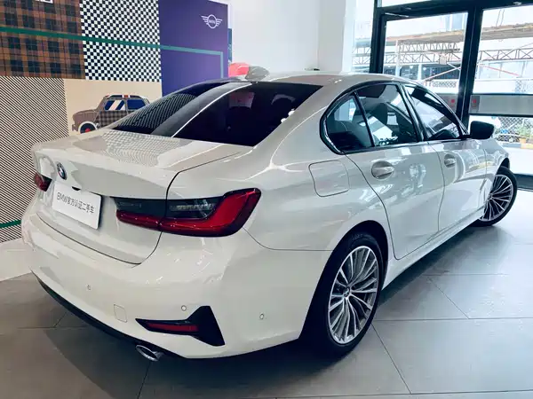 BMW 3 Series 2020