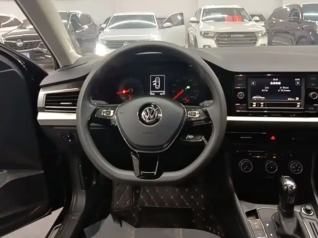 Volkswagen Lavida 2019 — фото 11