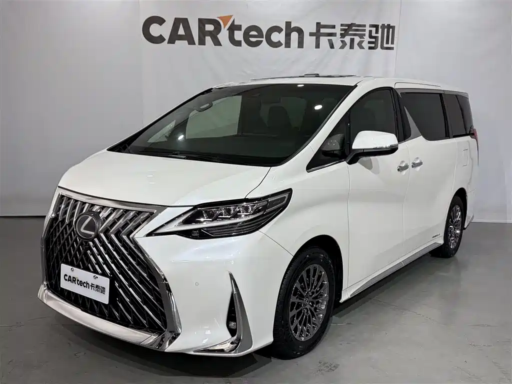 Lexus LM 2020