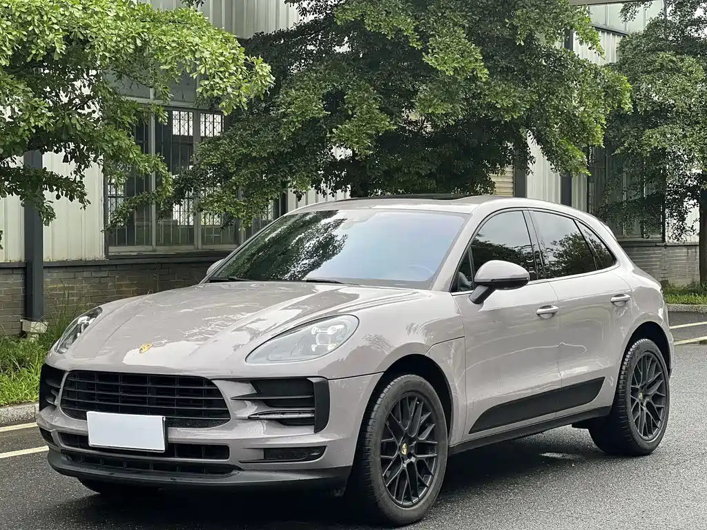 Porsche Macan 2019 — фото 1