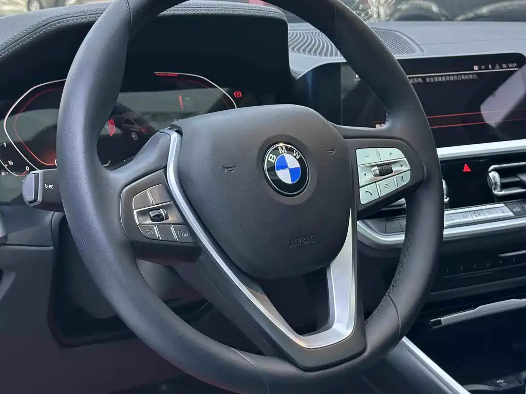 BMW 3 Series 2019 — фото 2