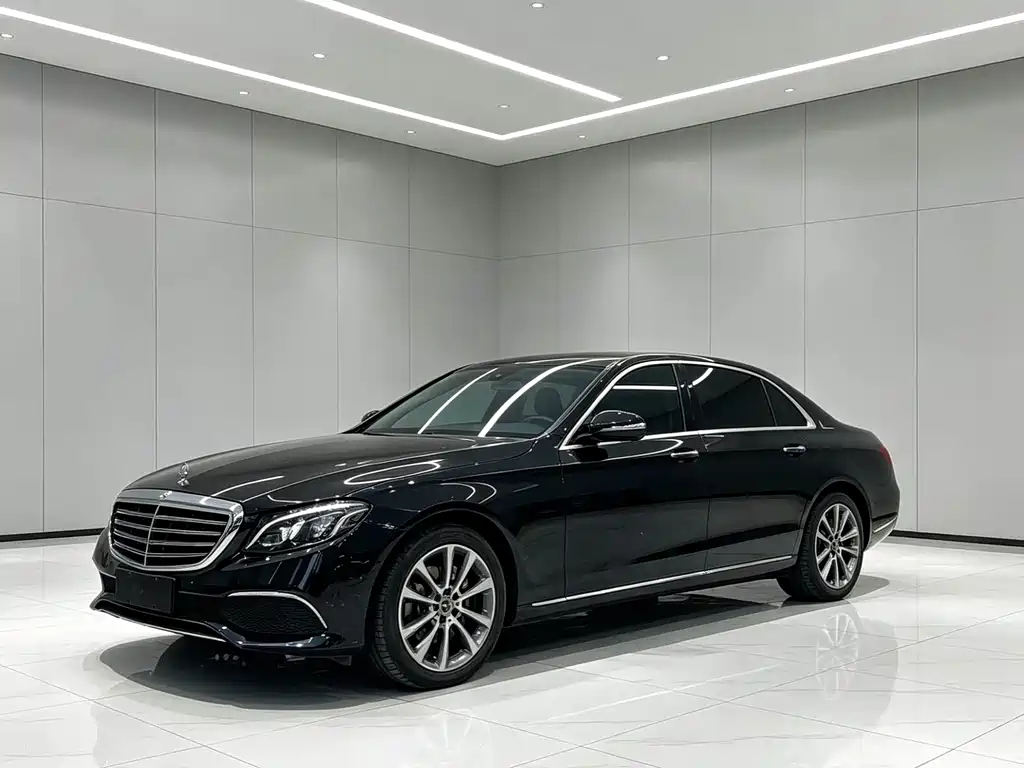 Mercedes-Benz E-Class 2019 — фото 7