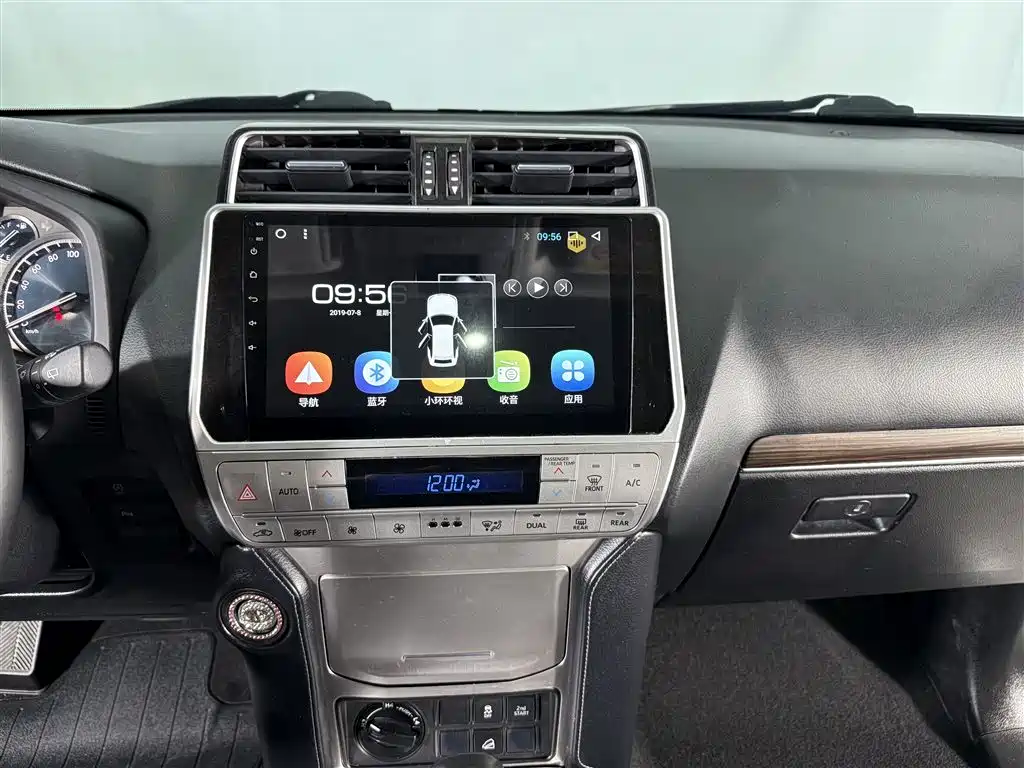 Toyota Prado 2019 — фото 11