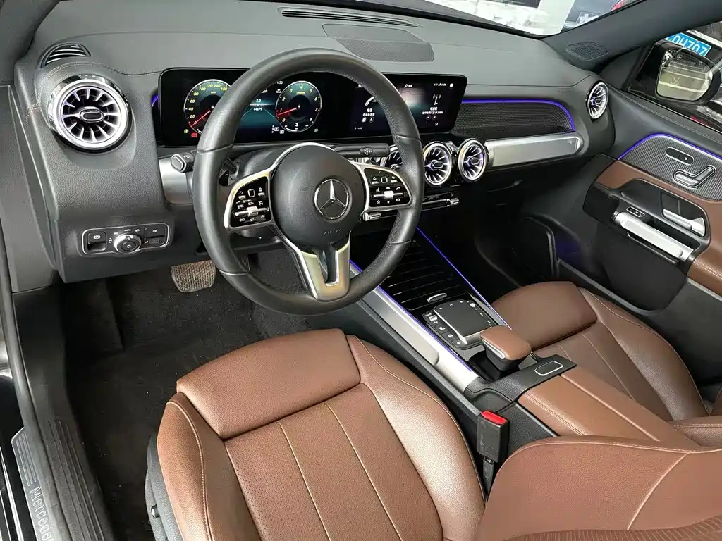 Mercedes-Benz GLB 2023