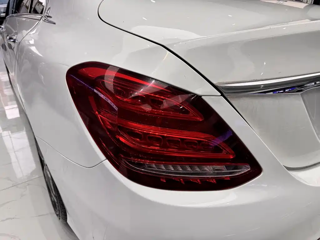 Mercedes-Benz C-Class 2016 — фото 30