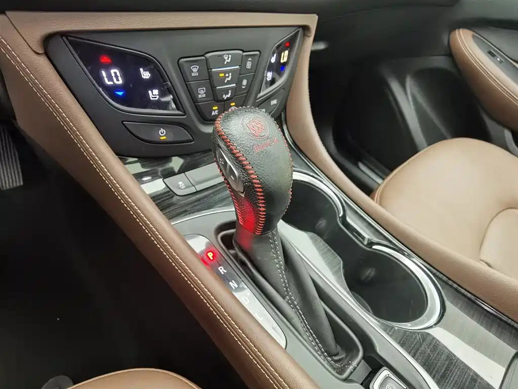 Buick Envision Plus 2020 — фото 13