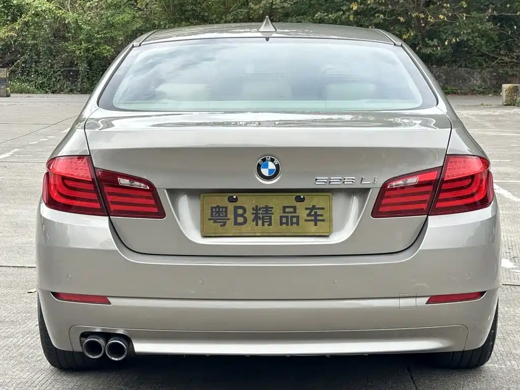 BMW 5 Series 2011