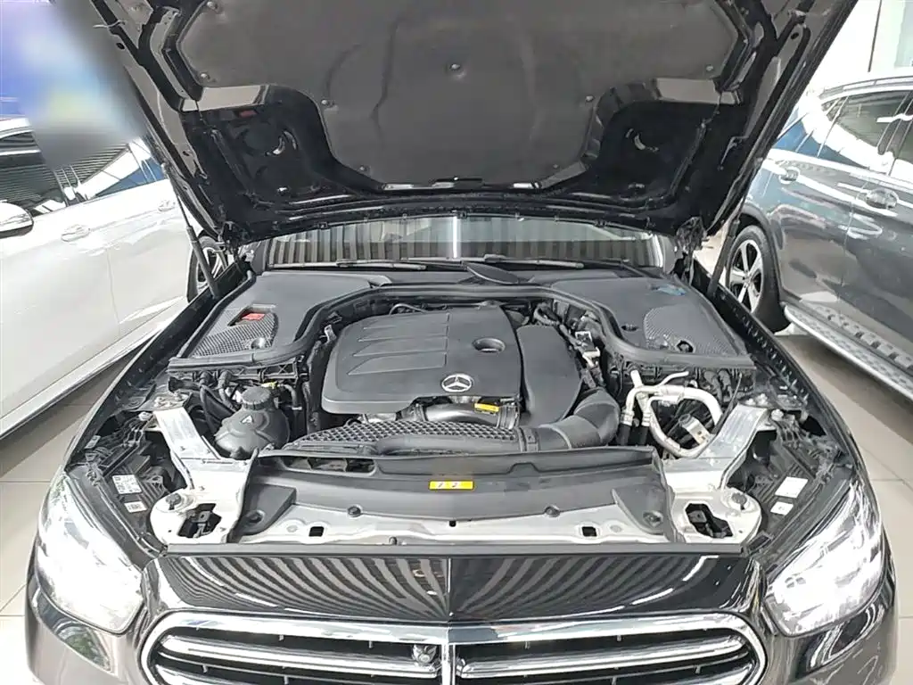 Mercedes-Benz E-Class 2023 — фото 20