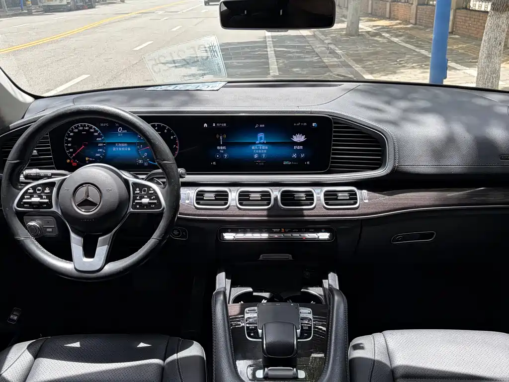 Mercedes-Benz GLE 2020 — фото 18