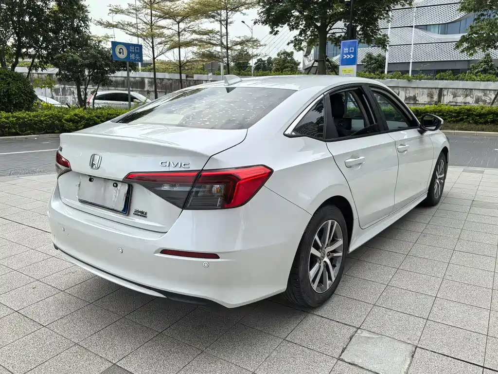 Honda Civic 2022 — фото 6
