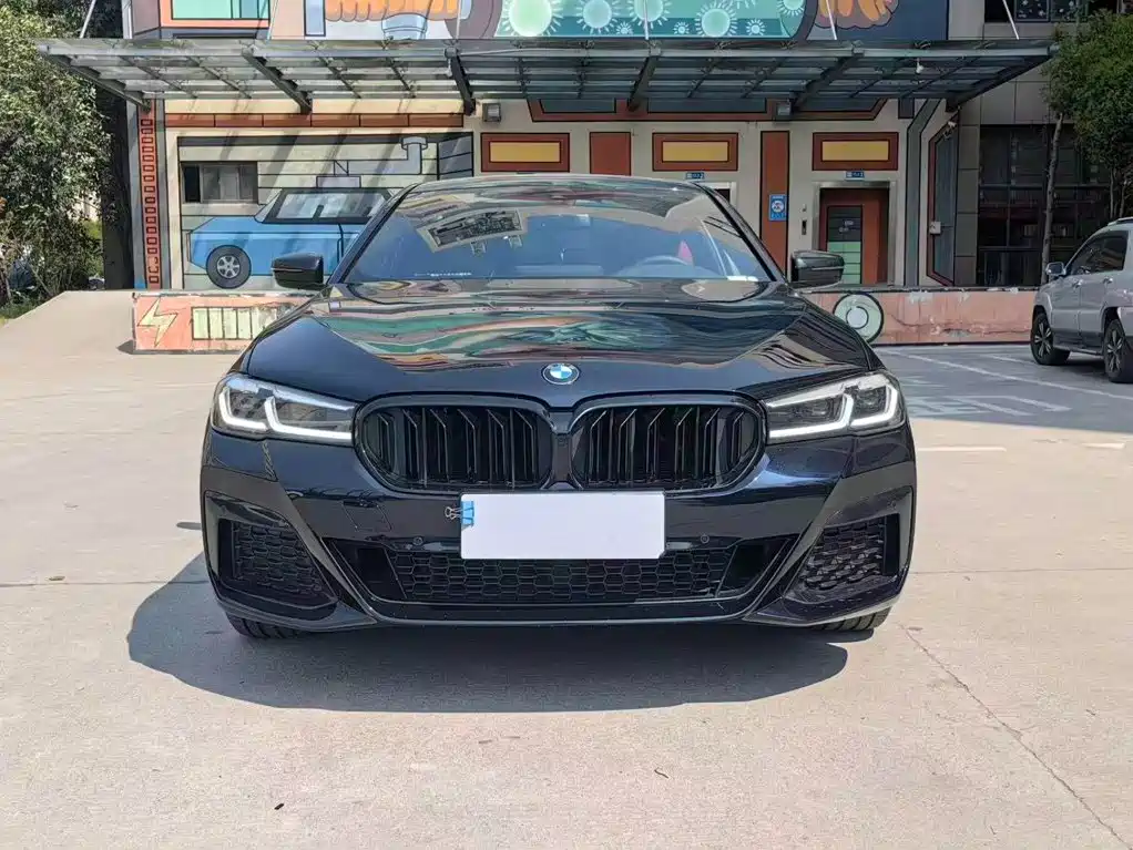 BMW 5 Series 2023