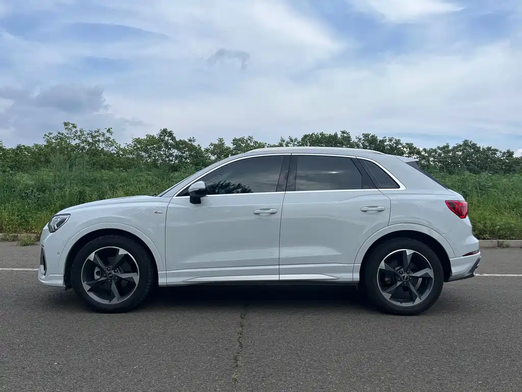 Audi Q3 2022