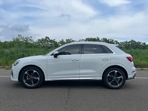 Audi Q3 2022