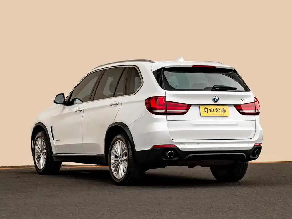 BMW X5 2016 — фото 9