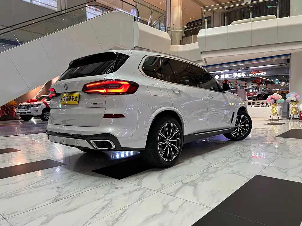 BMW X5 2020 — фото 9