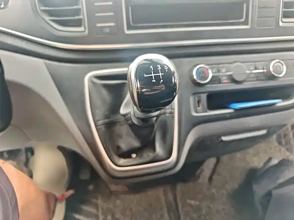 Maxus V80 2023