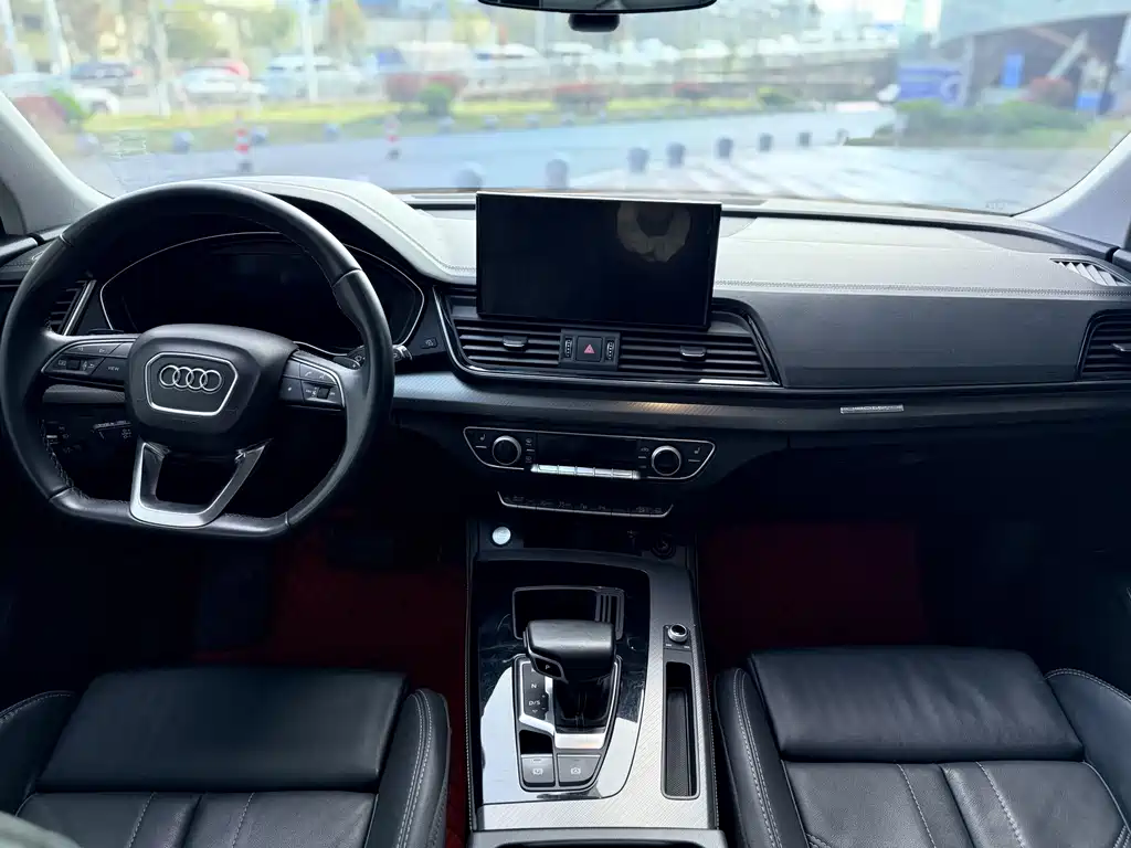 Audi Q5L 2022 — фото 13