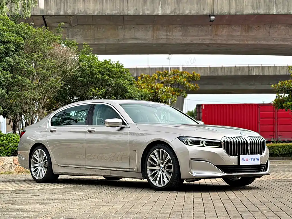 BMW 7 Series 2021 — фото 3
