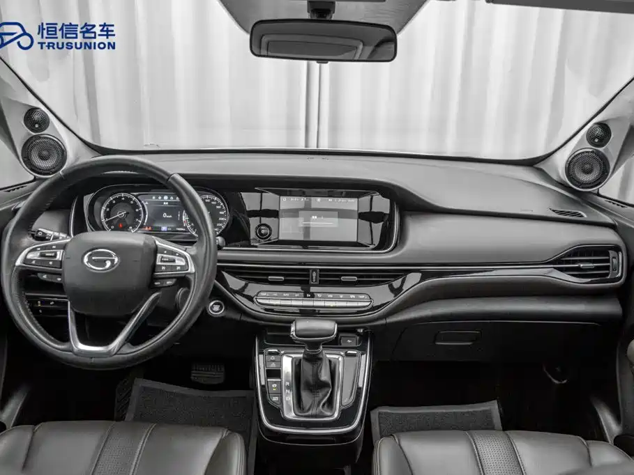 GAC Trumpchi M6 2020 — фото 13