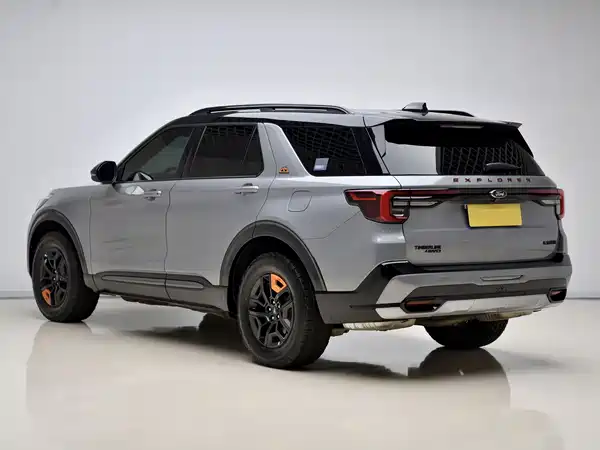 Ford Explorer 2025