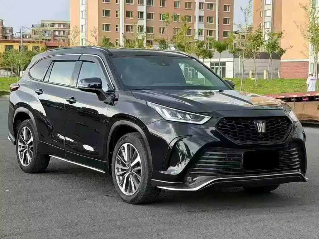 Toyota Crown Kluger 2025