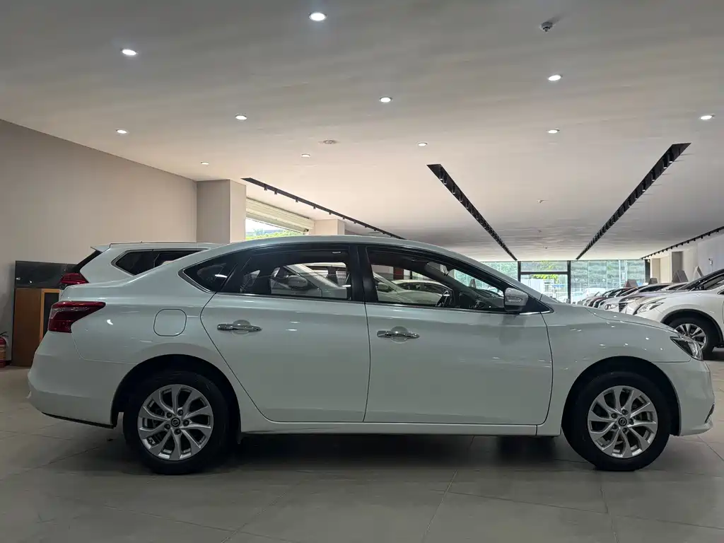 Nissan Sylphy 2017 — фото 11