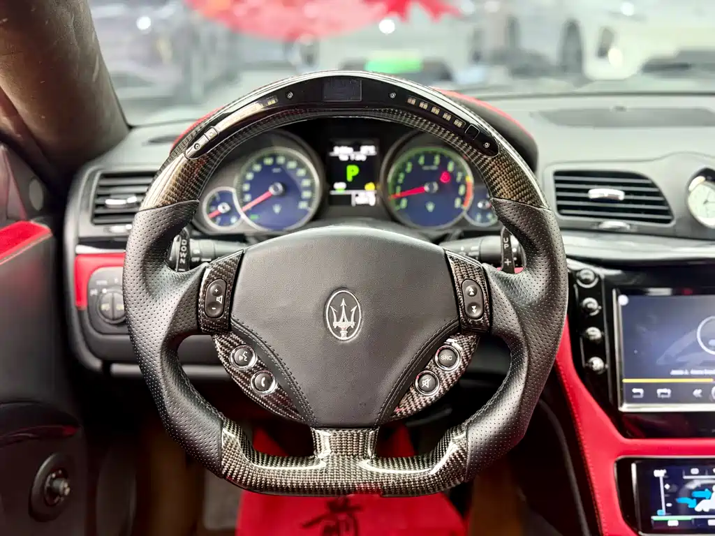 Maserati Granturismo 2016 — фото 19