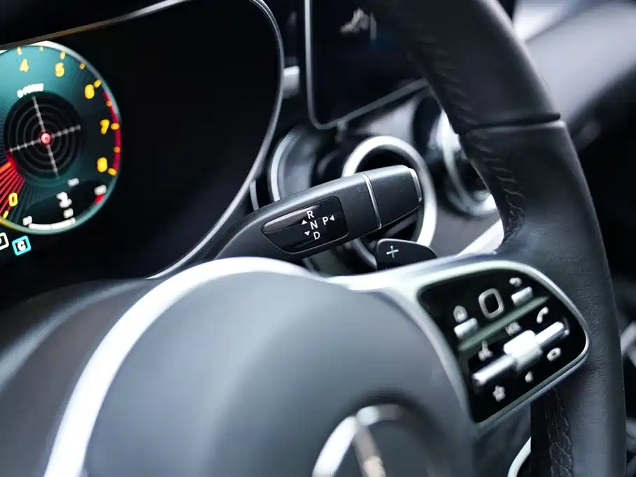 Mercedes-Benz C-Class 2019 — фото 15