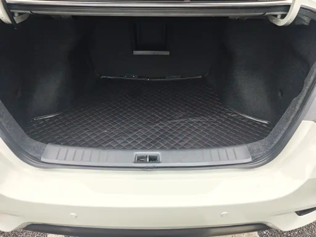 Nissan Sylphy 2019 — фото 21