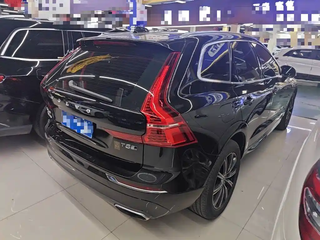 Volvo XC60 2018 — фото 7