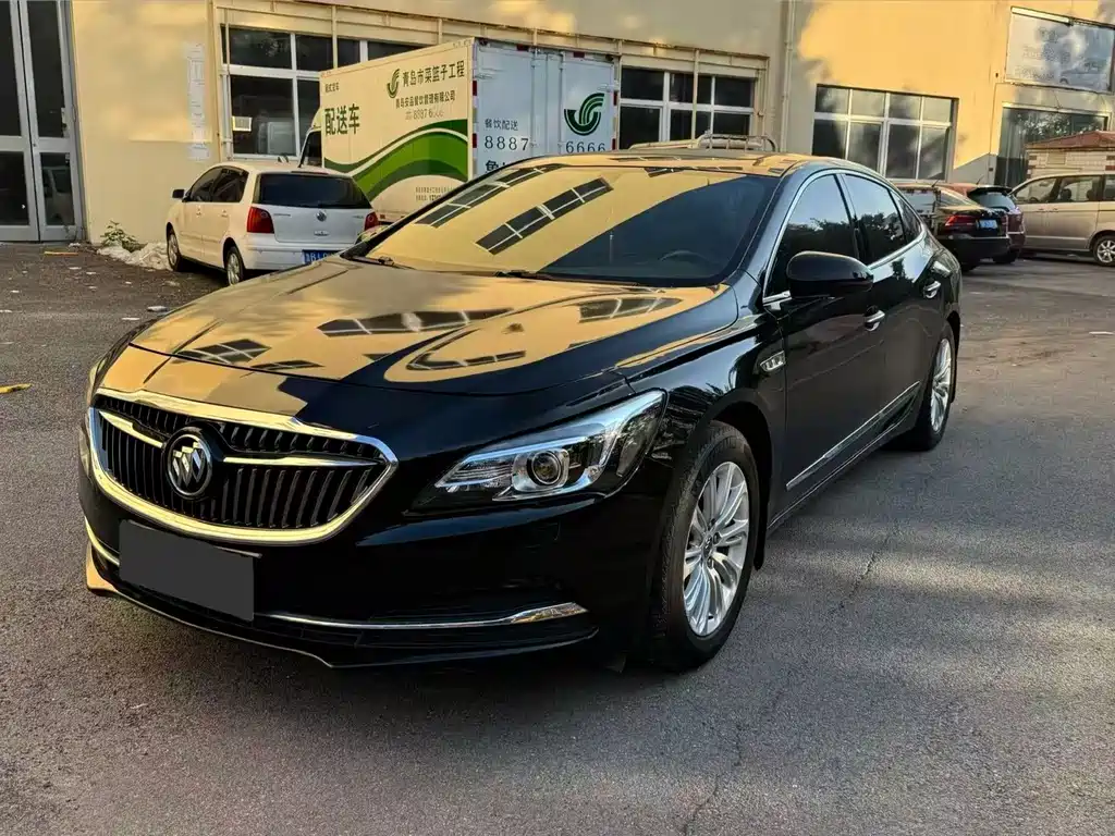 Buick LaCrosse 2017 — фото 2