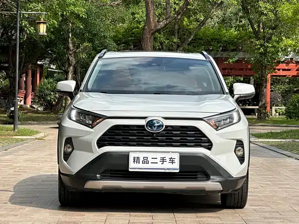 Toyota RAV4 2021