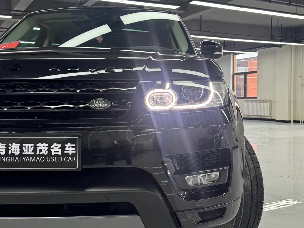 Land Rover Range Rover Sport 2017 — фото 2