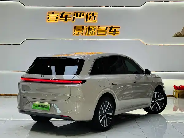 Li Auto L6 2024