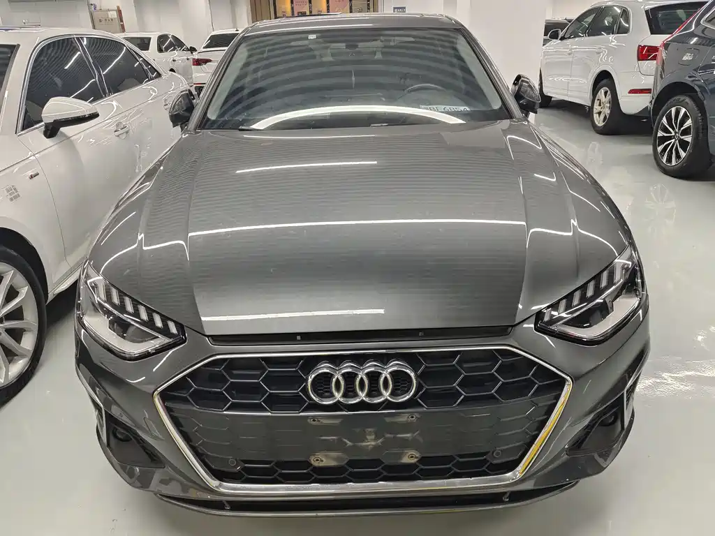 Audi A4L 2021
