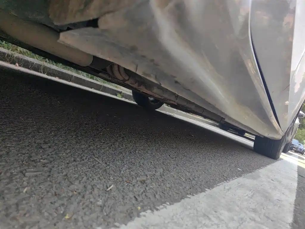 Roewe i6 MAX New Energy 2021 — фото 17