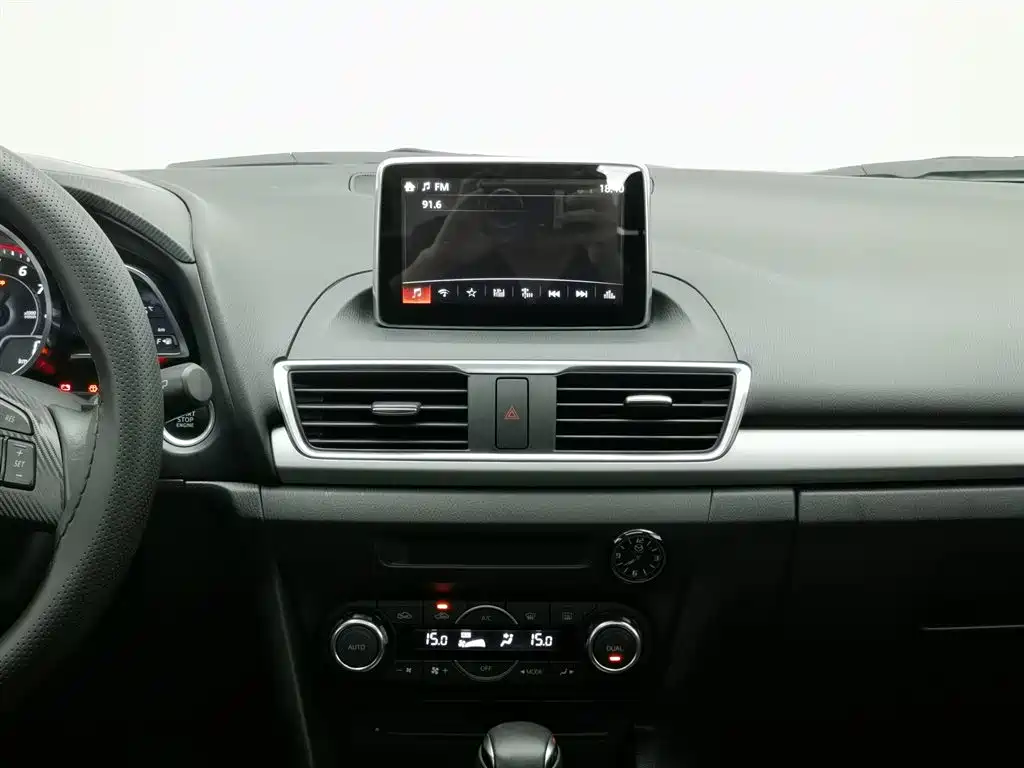 Mazda 3 Axela 2016 — фото 12