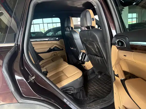 Porsche Cayenne 2015