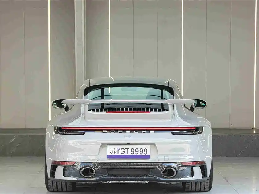 Porsche 911 2020 — фото 9