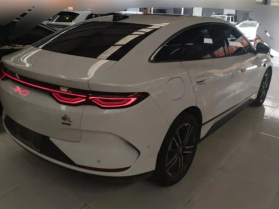 BYD Qin L 2025 — фото 3