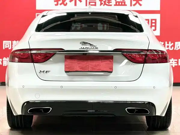 Jaguar XFL 2019