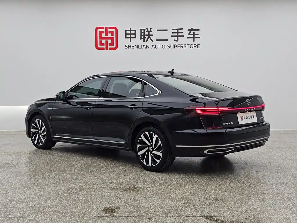 Volkswagen Passat 2022