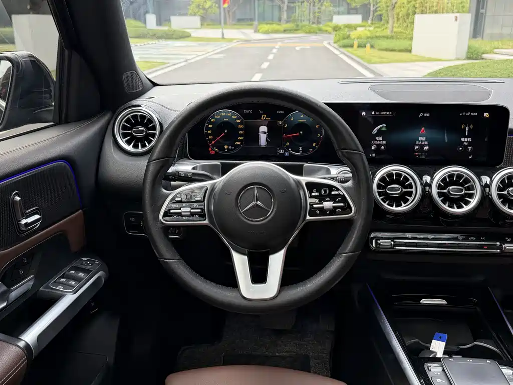 Mercedes-Benz GLB 2021 — фото 14