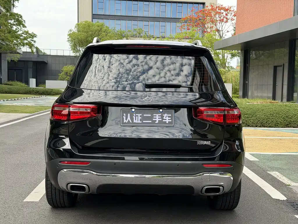 Mercedes-Benz GLB 2021