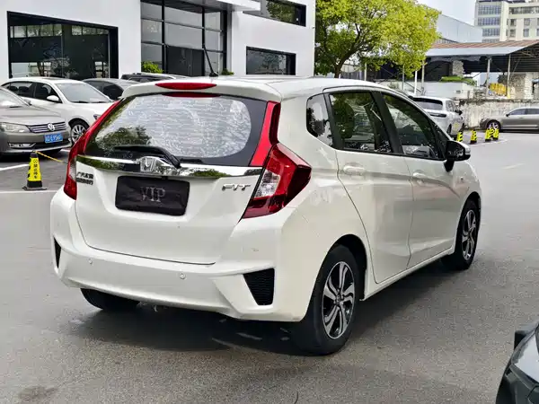 Honda Fit 2016