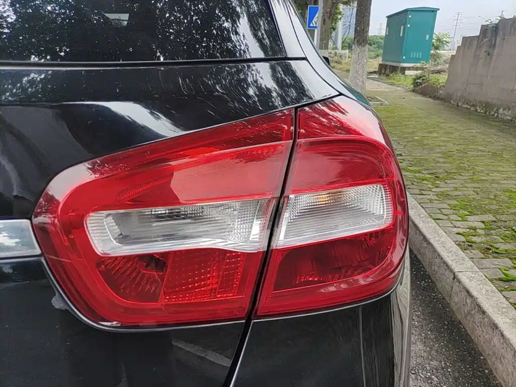 Mercedes-Benz GLA 2017 — фото 24