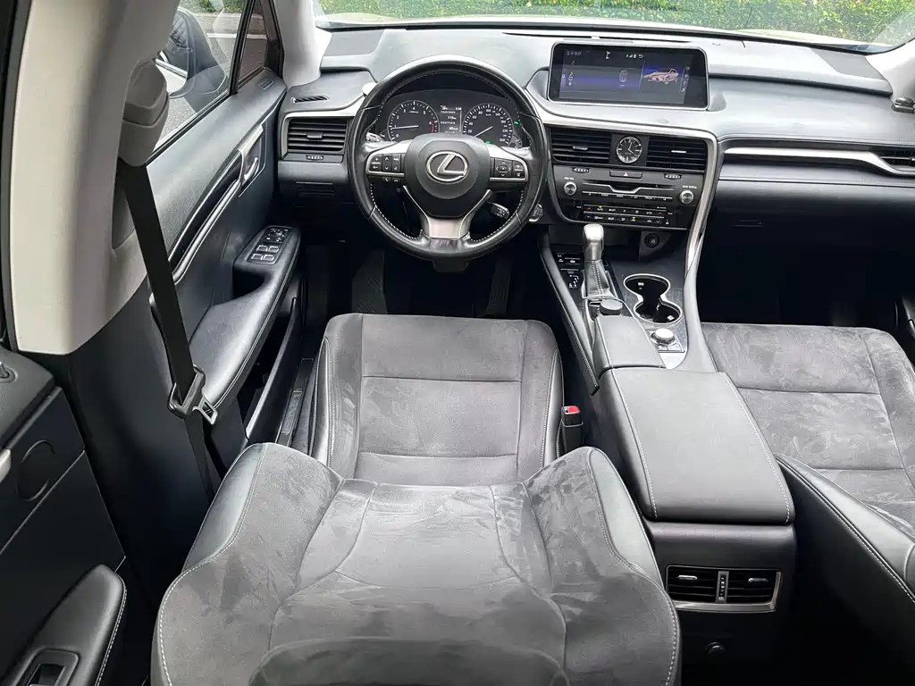 Lexus RX 2017 — фото 12