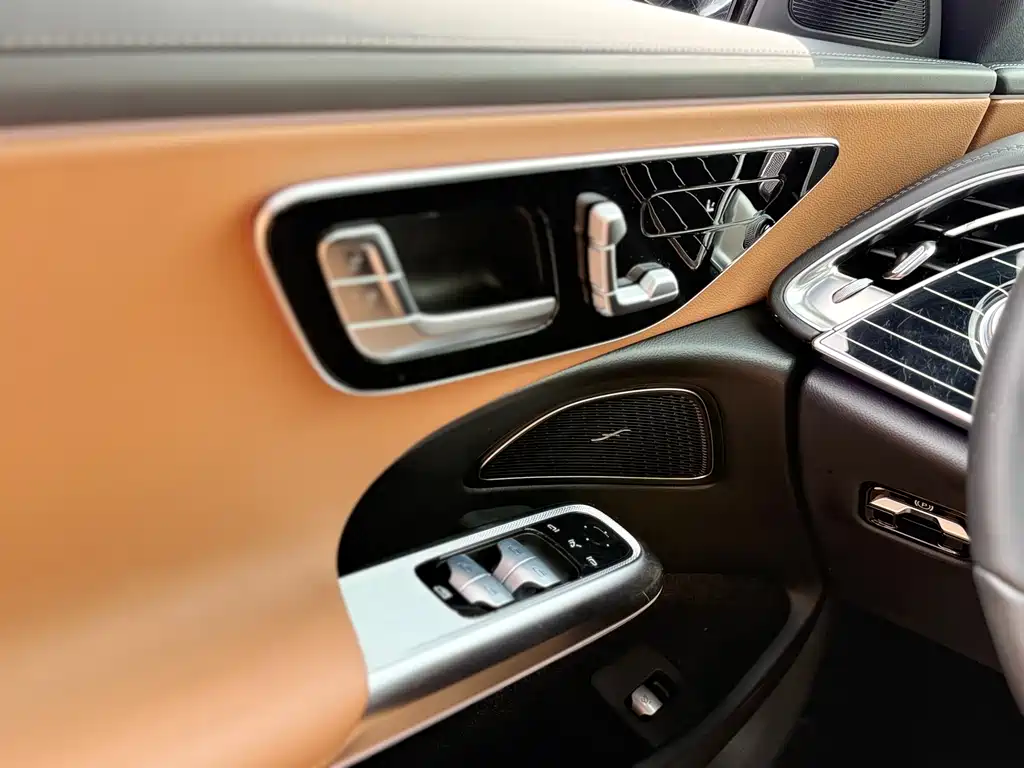 Mercedes-Benz E-Class 2024 — фото 15