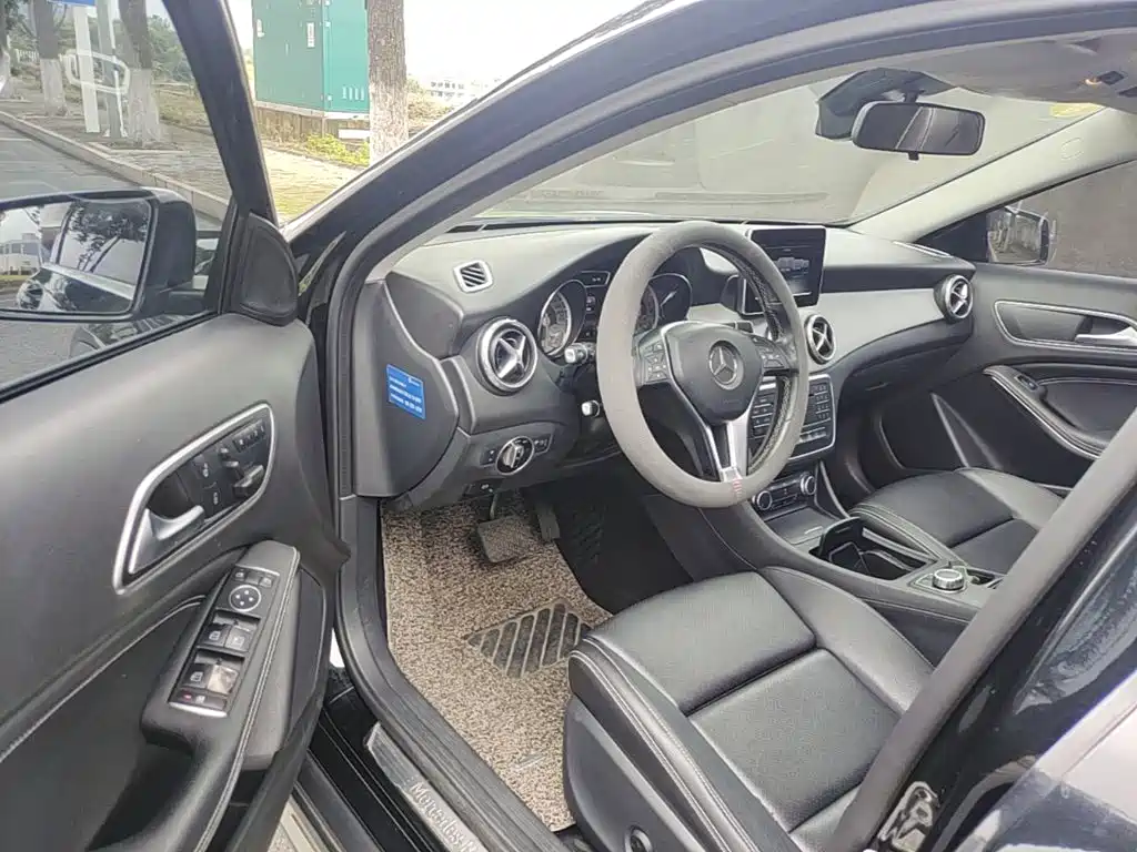 Mercedes-Benz GLA 2017 — фото 12